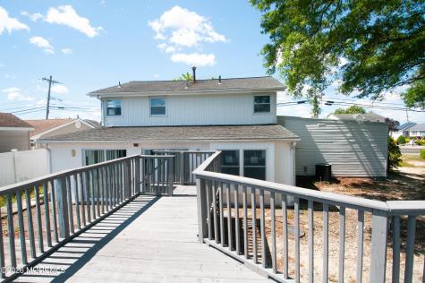 131 Veeder Lane Bayville NJ 08721