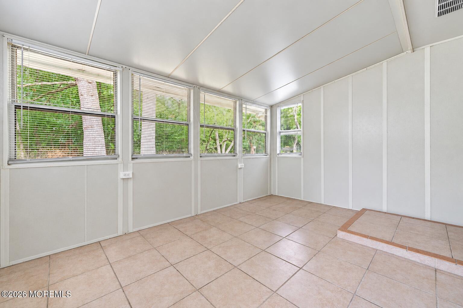 48 Berkshire Court Toms River NJ 08753