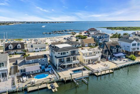 237 Westmont Avenue Lavallette NJ 08735