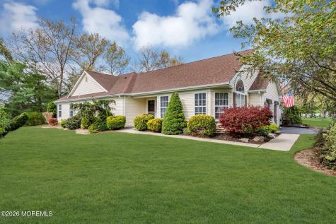 6 Pine Valley Road Lakewood NJ 08701