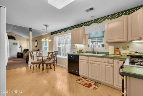 6 Pine Valley Road Lakewood NJ 08701