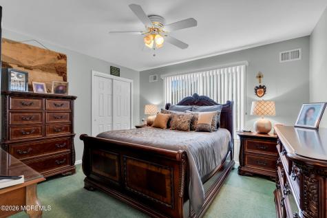 6 Pine Valley Road Lakewood NJ 08701