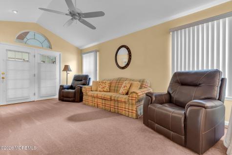 6 Pine Valley Road Lakewood NJ 08701