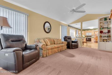 6 Pine Valley Road Lakewood NJ 08701