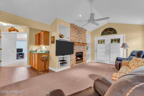 6 Pine Valley Road Lakewood NJ 08701