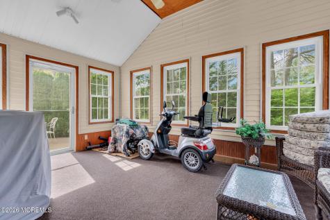 6 Pine Valley Road Lakewood NJ 08701