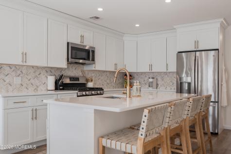 7 W Thames Road Little Egg Harbor NJ 08087