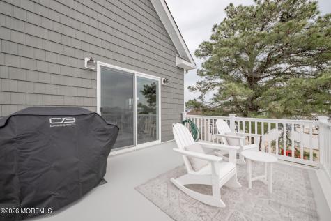 7 W Thames Road Little Egg Harbor NJ 08087
