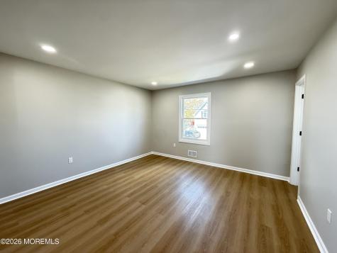 21 Queen Ann Road Brick NJ 08723