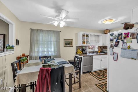 5 Quaker Lane Whiting NJ 08759