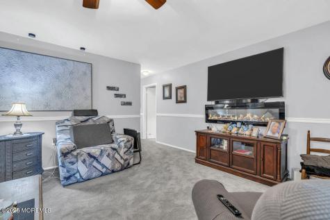 5 Quaker Lane Whiting NJ 08759