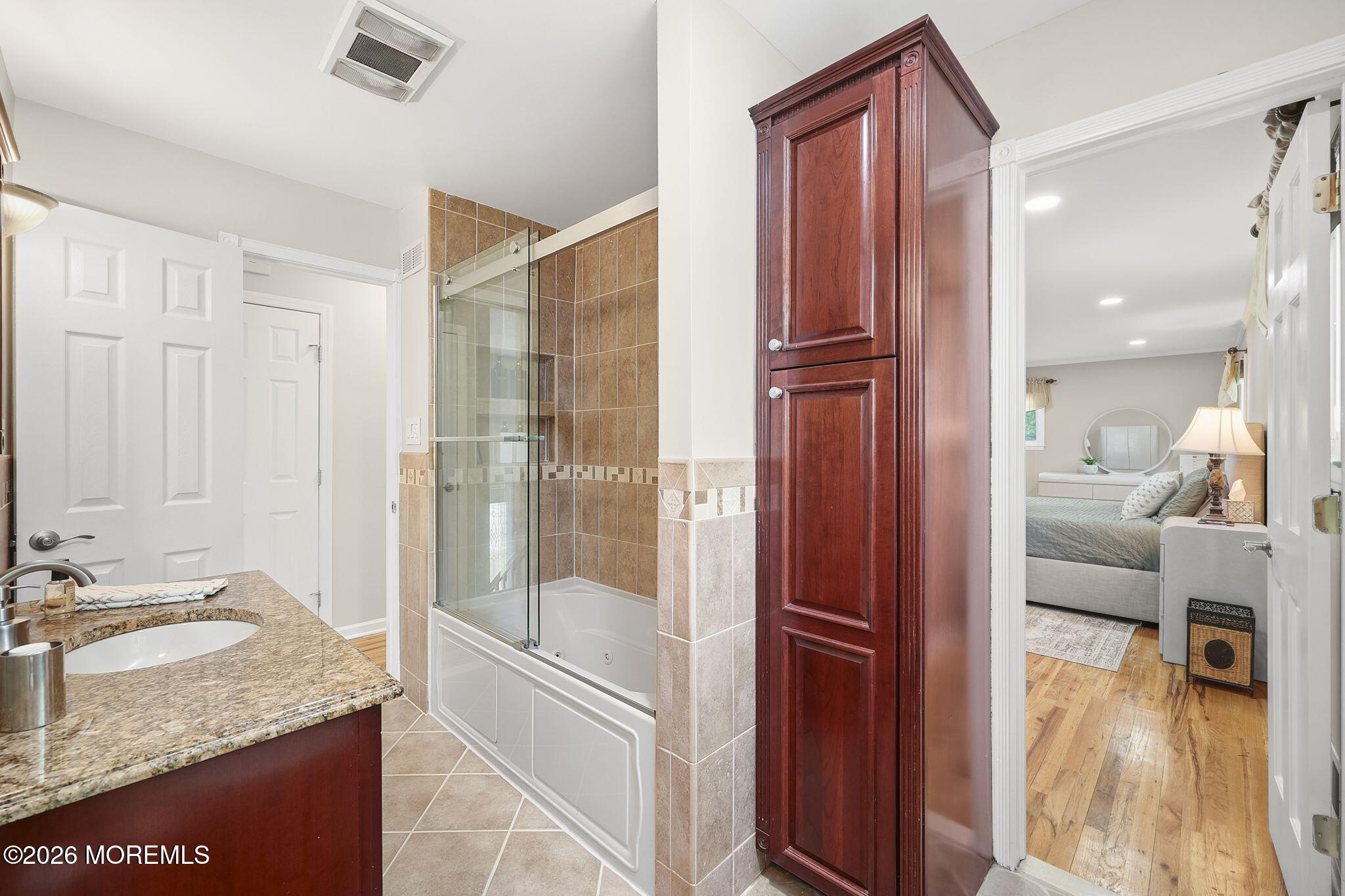 7 Saratoga Drive Manalapan NJ 07726