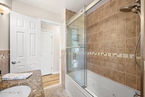 7 Saratoga Drive Manalapan NJ 07726