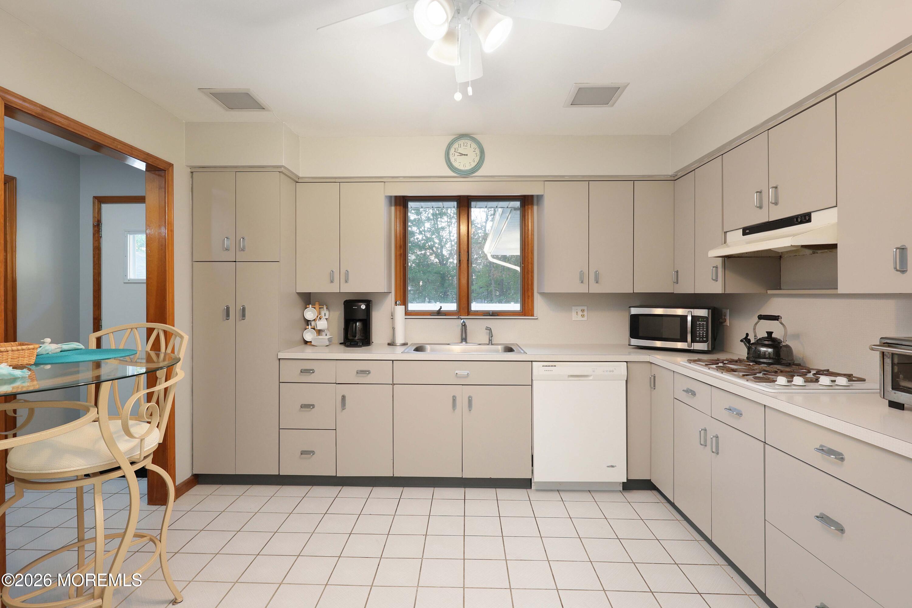443 E Arverne Avenue Ocean Gate NJ 08740