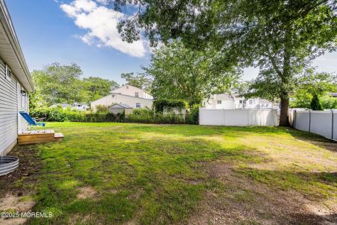 585 Fawn Drive Toms River NJ 08753
