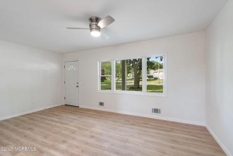 585 Fawn Drive Toms River NJ 08753