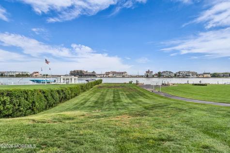 19 N Ward Avenue Rumson NJ 07760