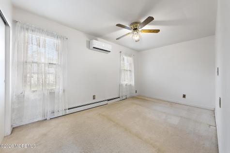 18 Van Brunt Place North Middletown NJ 07748