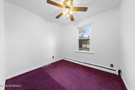 18 Van Brunt Place North Middletown NJ 07748