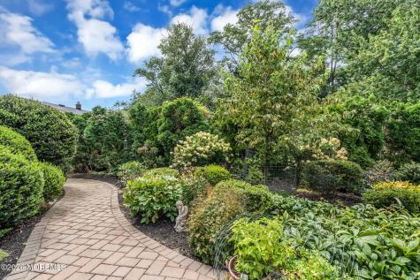 22 N Rivers Edge Drive Little Silver NJ 07739