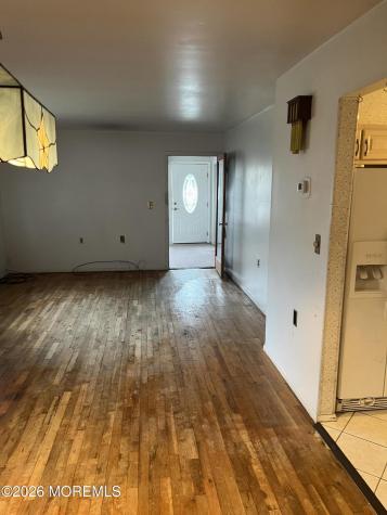 27 Mount Logan Lane Toms River NJ 08753