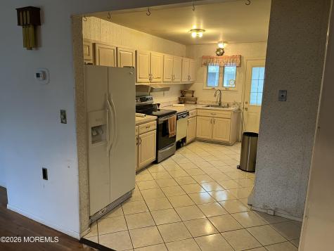 27 Mount Logan Lane Toms River NJ 08753