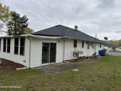 27 Mount Logan Lane Toms River NJ 08753