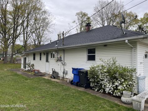27 Mount Logan Lane Toms River NJ 08753