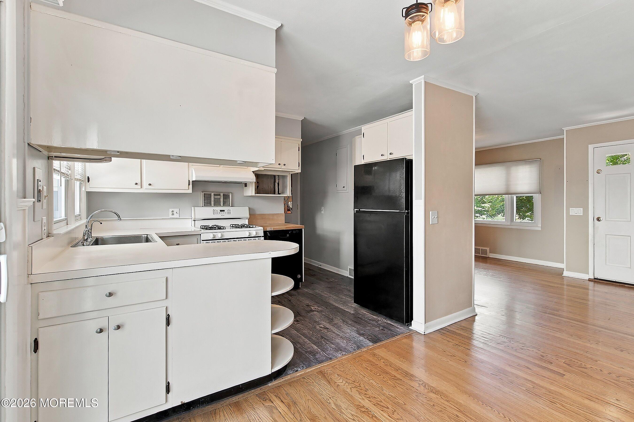 2247 Newark Avenue Manasquan NJ 08736