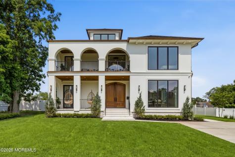 13 Johnston Street Oakhurst NJ 07755