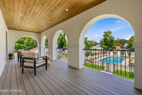 13 Johnston Street Oakhurst NJ 07755