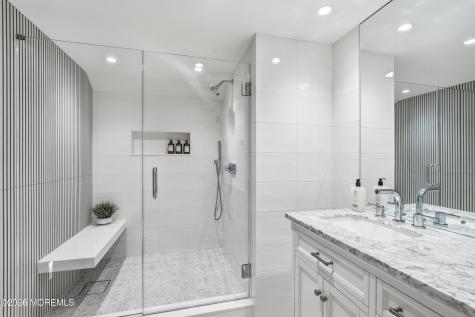 13 Johnston Street Oakhurst NJ 07755