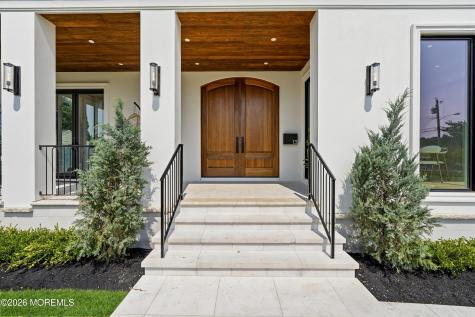 13 Johnston Street Oakhurst NJ 07755