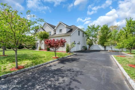 2 Saveria Court Howell NJ 07731