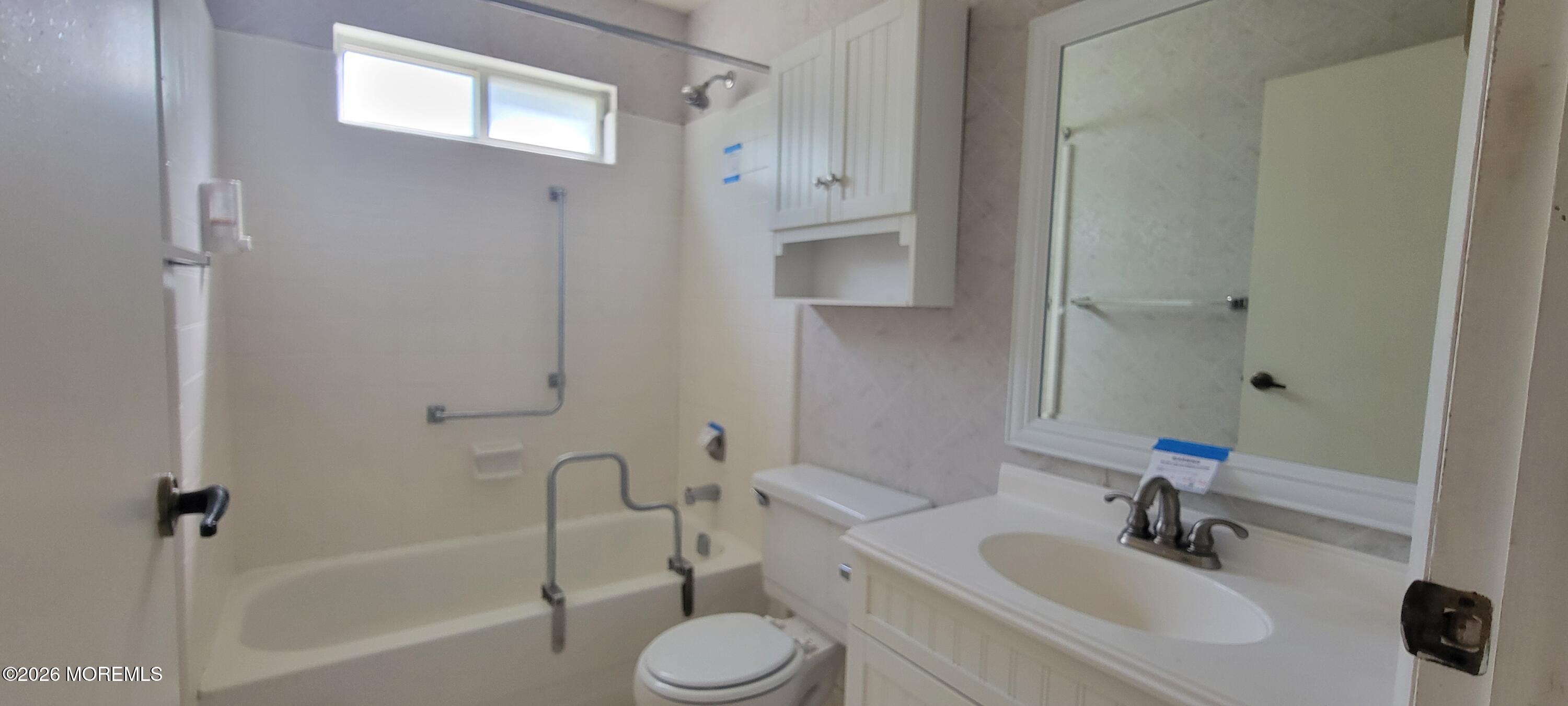 539A Warwick Court Manchester NJ 08759