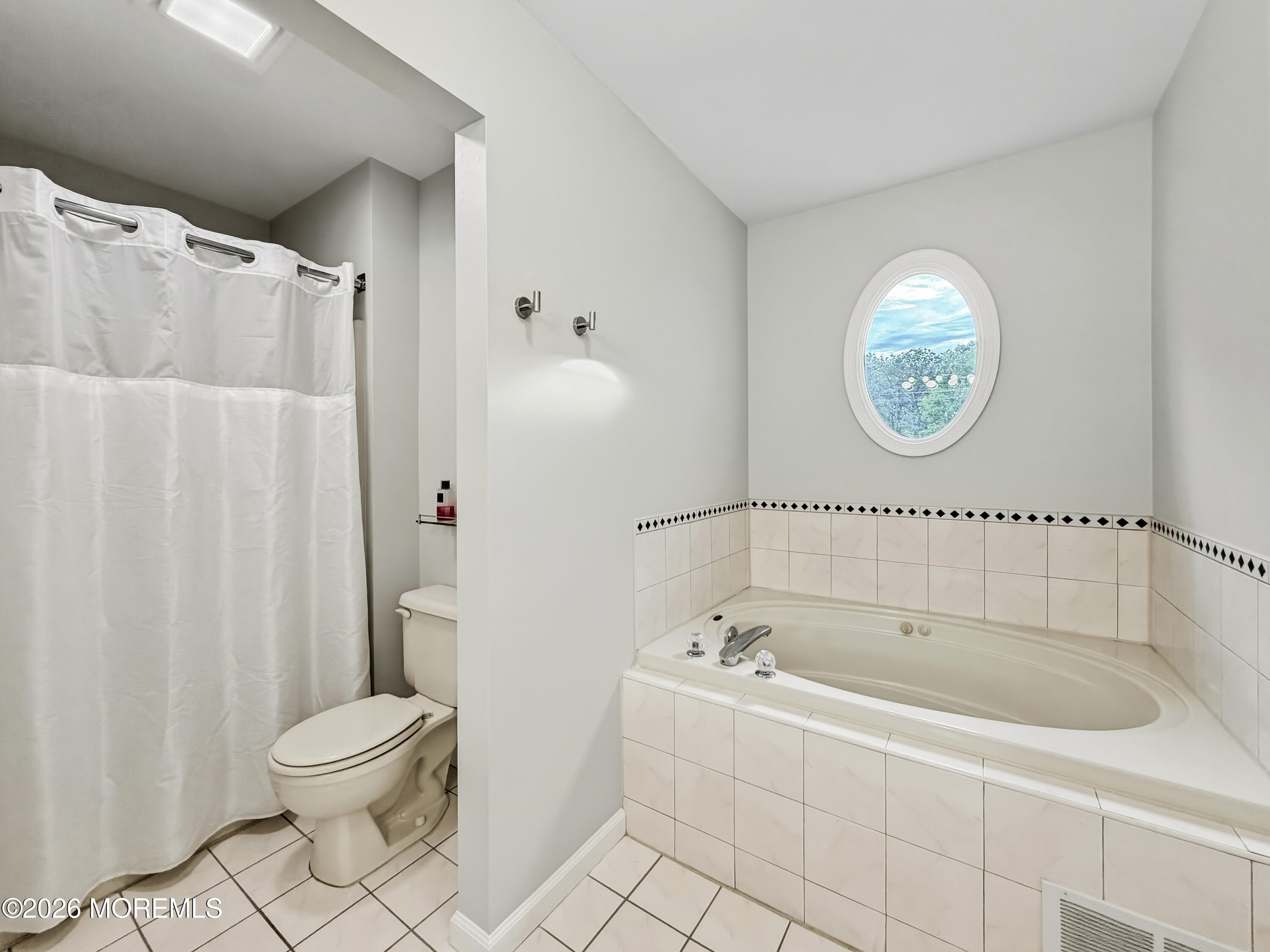 323 Frank Applegate Road Jackson NJ 08527