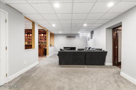 13 Iris Circle Manalapan NJ 07726