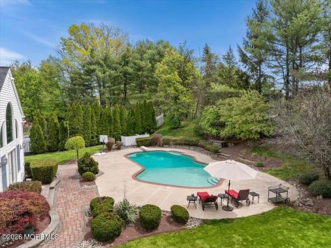13 Iris Circle Manalapan NJ 07726