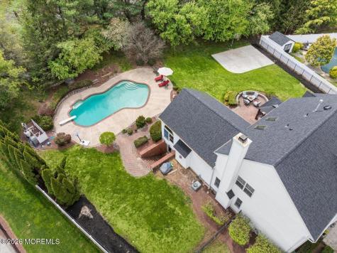 13 Iris Circle Manalapan NJ 07726