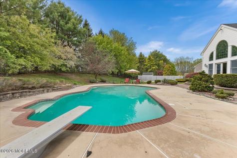 13 Iris Circle Manalapan NJ 07726
