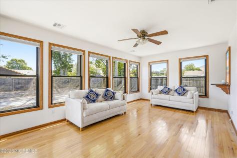 60 Pelican Drive Bayville NJ 08721