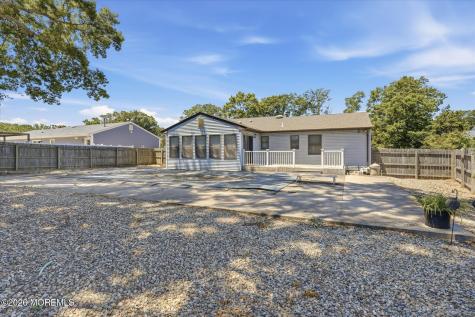 60 Pelican Drive Bayville NJ 08721