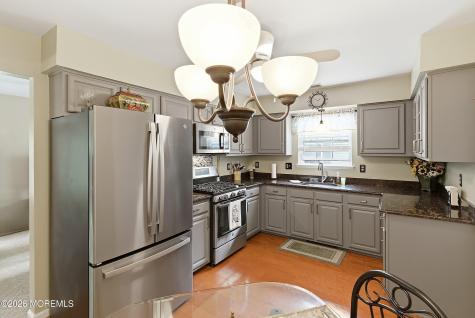 89 Morning Glory Lane Whiting NJ 08759