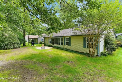 89 Morning Glory Lane Whiting NJ 08759