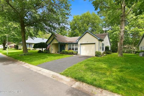 89 Morning Glory Lane Whiting NJ 08759