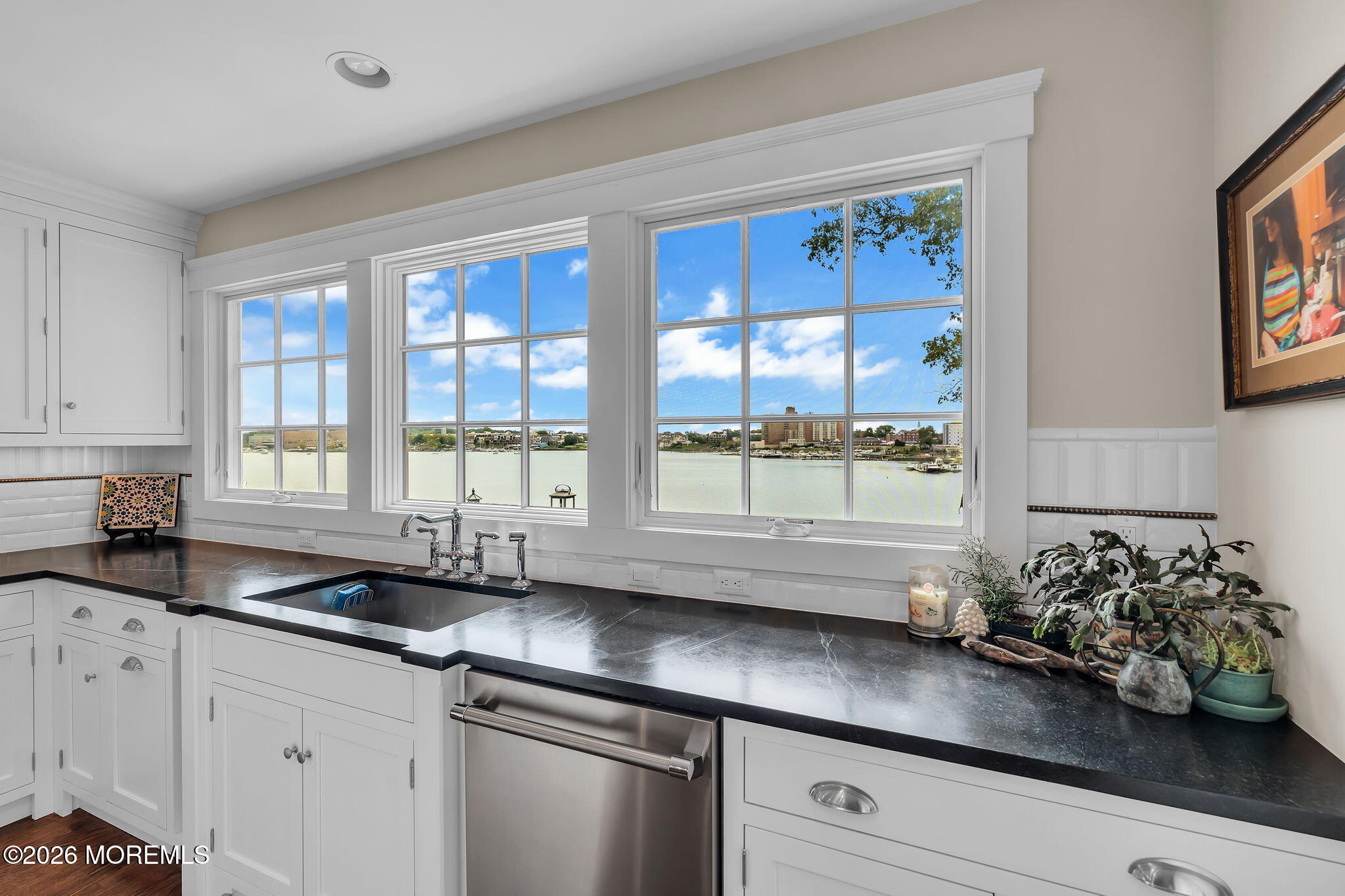 82 Conover Lane Red Bank NJ 07701