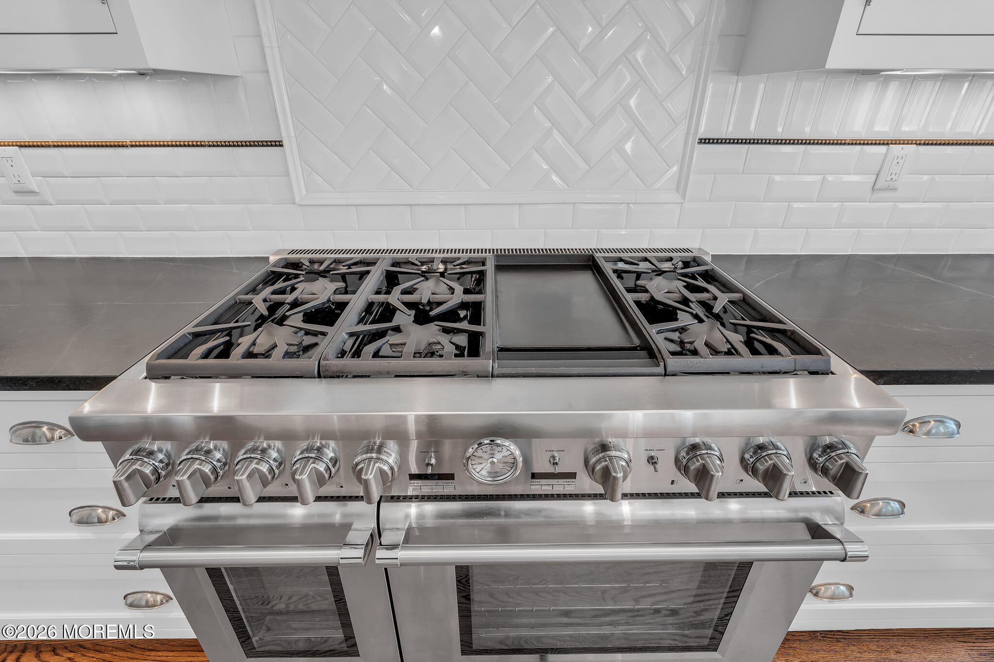 82 Conover Lane Red Bank NJ 07701
