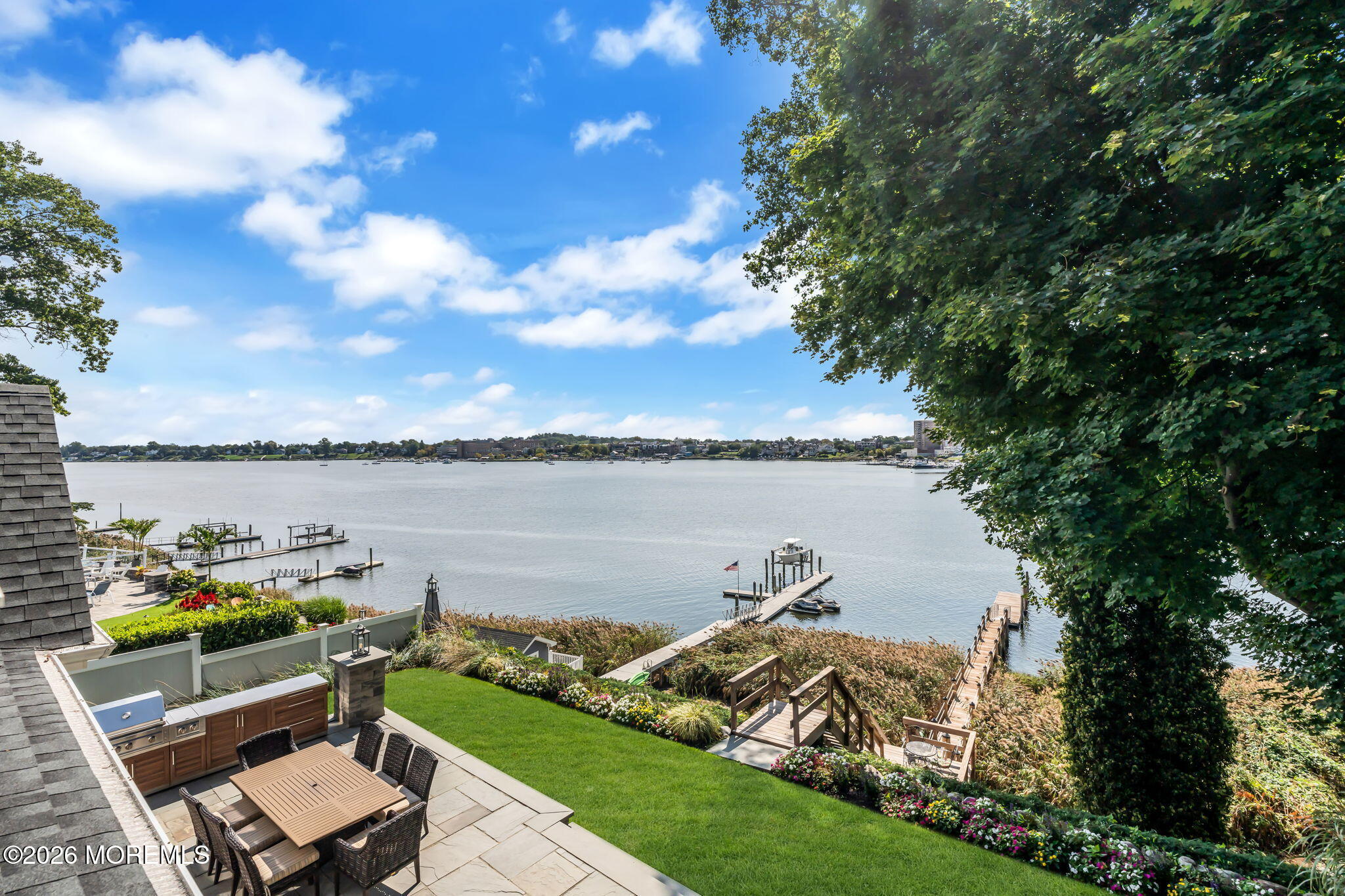 82 Conover Lane Red Bank NJ 07701
