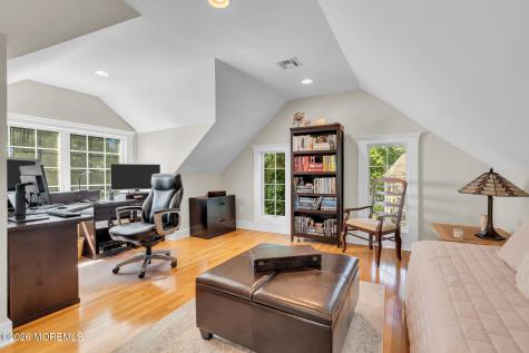 82 Conover Lane Red Bank NJ 07701