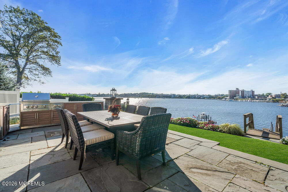 82 Conover Lane Red Bank NJ 07701
